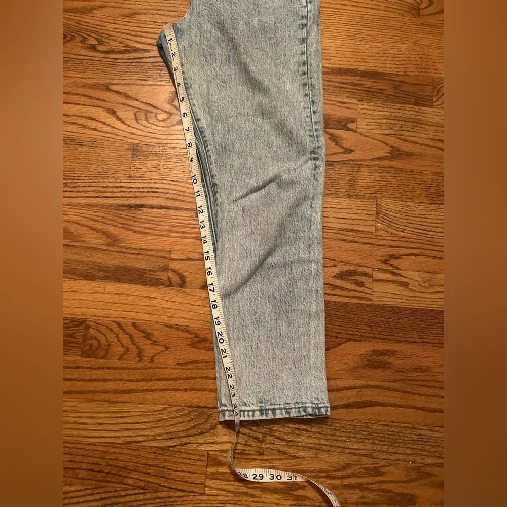 Levis levi’s red
